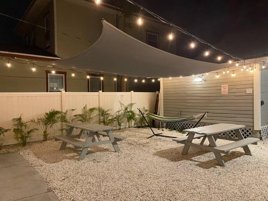 Chic Bungalow Apartment Steps From Armature Works & Downtown Riverwalk Tampa Eksteriør bilde