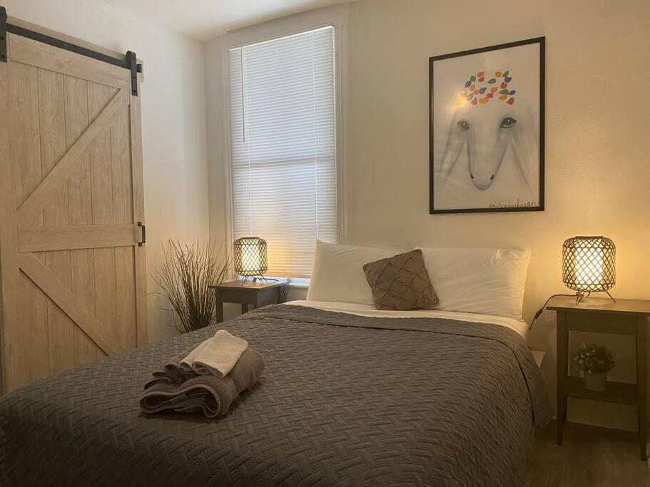 Chic Bungalow Apartment Steps From Armature Works & Downtown Riverwalk Tampa Eksteriør bilde