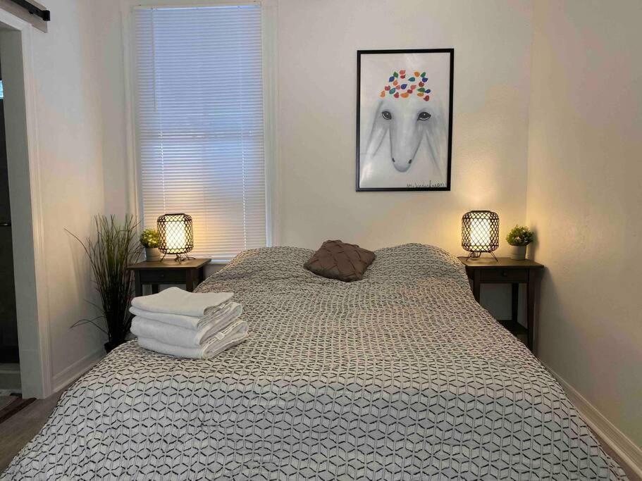 Chic Bungalow Apartment Steps From Armature Works & Downtown Riverwalk Tampa Eksteriør bilde