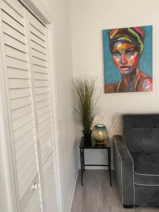 Chic Bungalow Apartment Steps From Armature Works & Downtown Riverwalk Tampa Eksteriør bilde