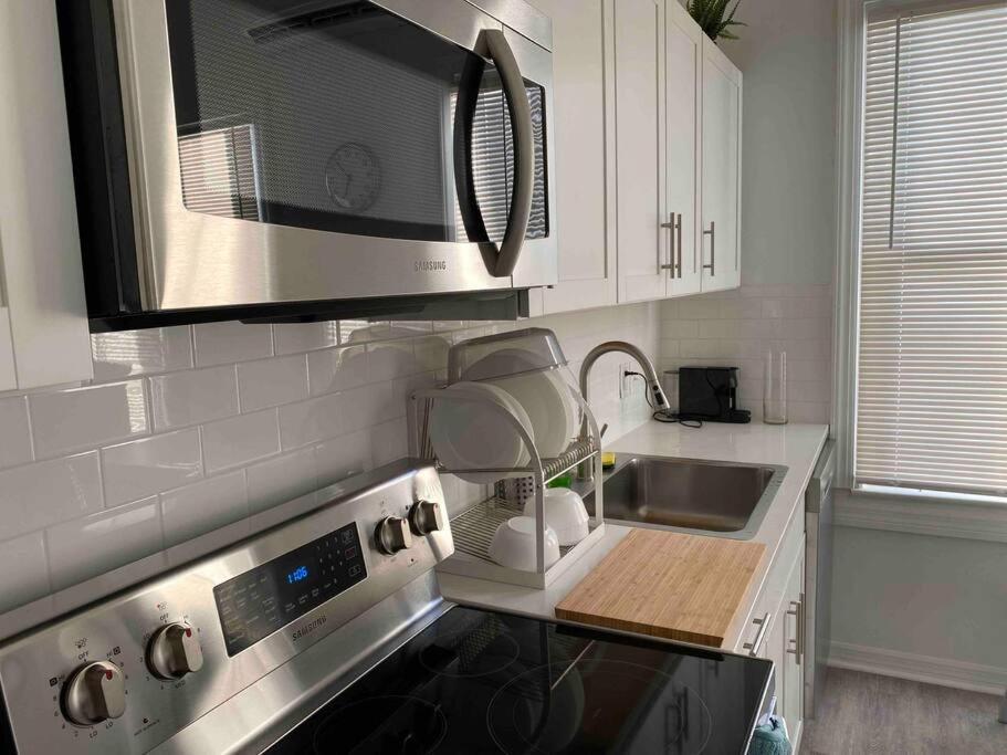 Chic Bungalow Apartment Steps From Armature Works & Downtown Riverwalk Tampa Eksteriør bilde